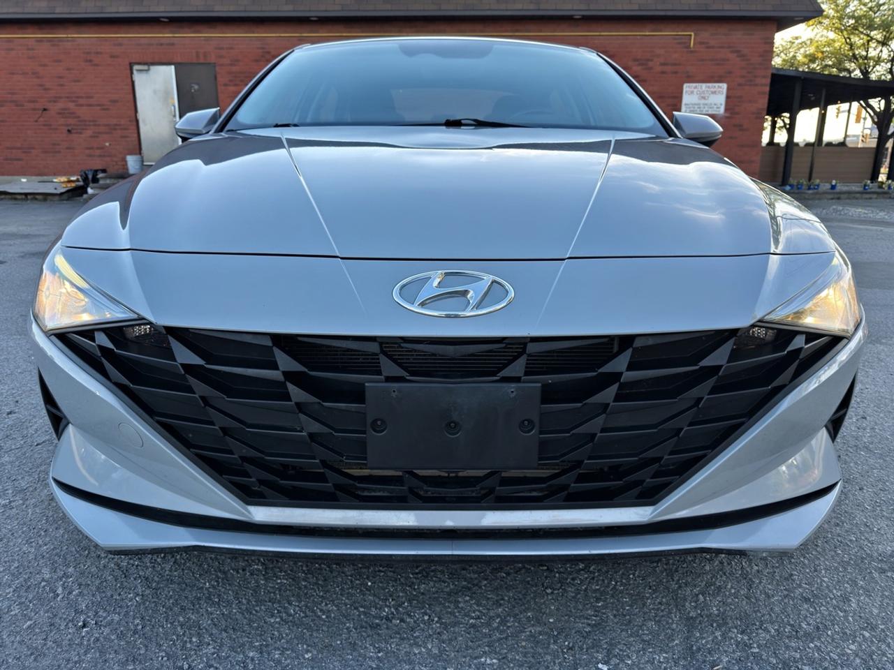 2022 Hyundai Elantra Preferred Photo1