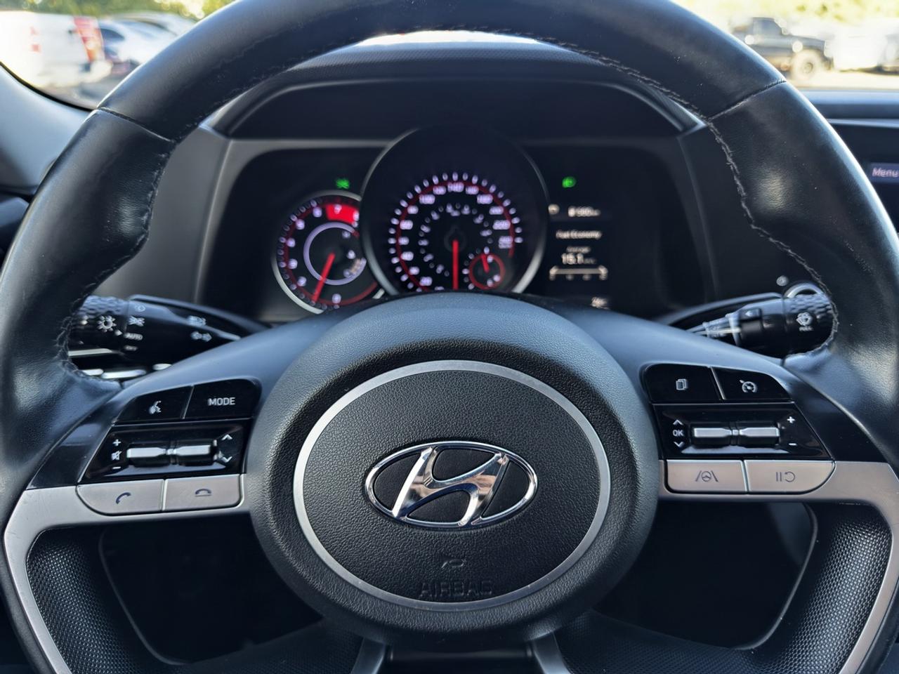 2022 Hyundai Elantra Preferred Photo