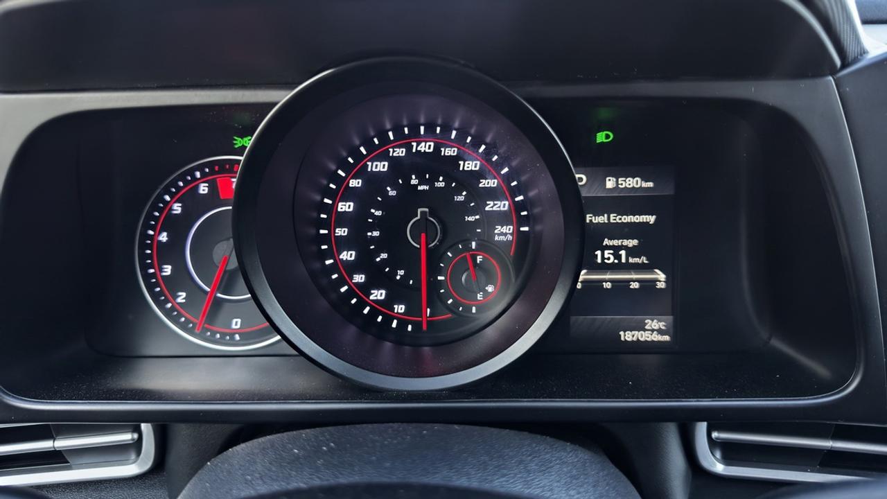 2022 Hyundai Elantra Preferred Photo
