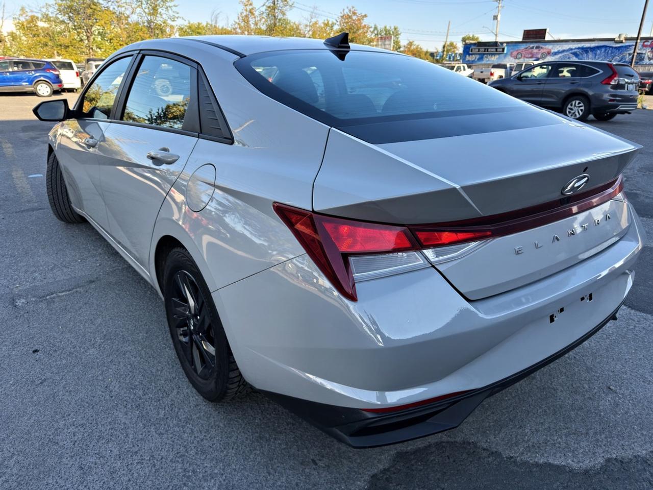 2022 Hyundai Elantra Preferred Photo