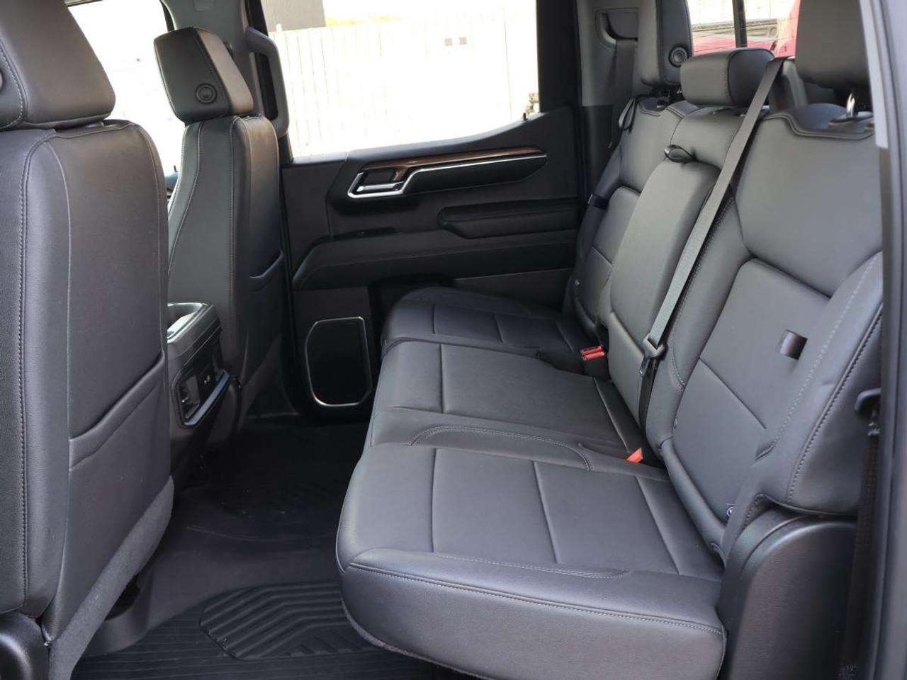 2023 Chevrolet Silverado 1500 Crew Cab 4x4 Rst Photo