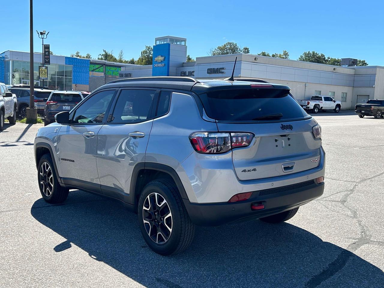 2021 Jeep Compass Trailhawk   No Reported Accidents Photo