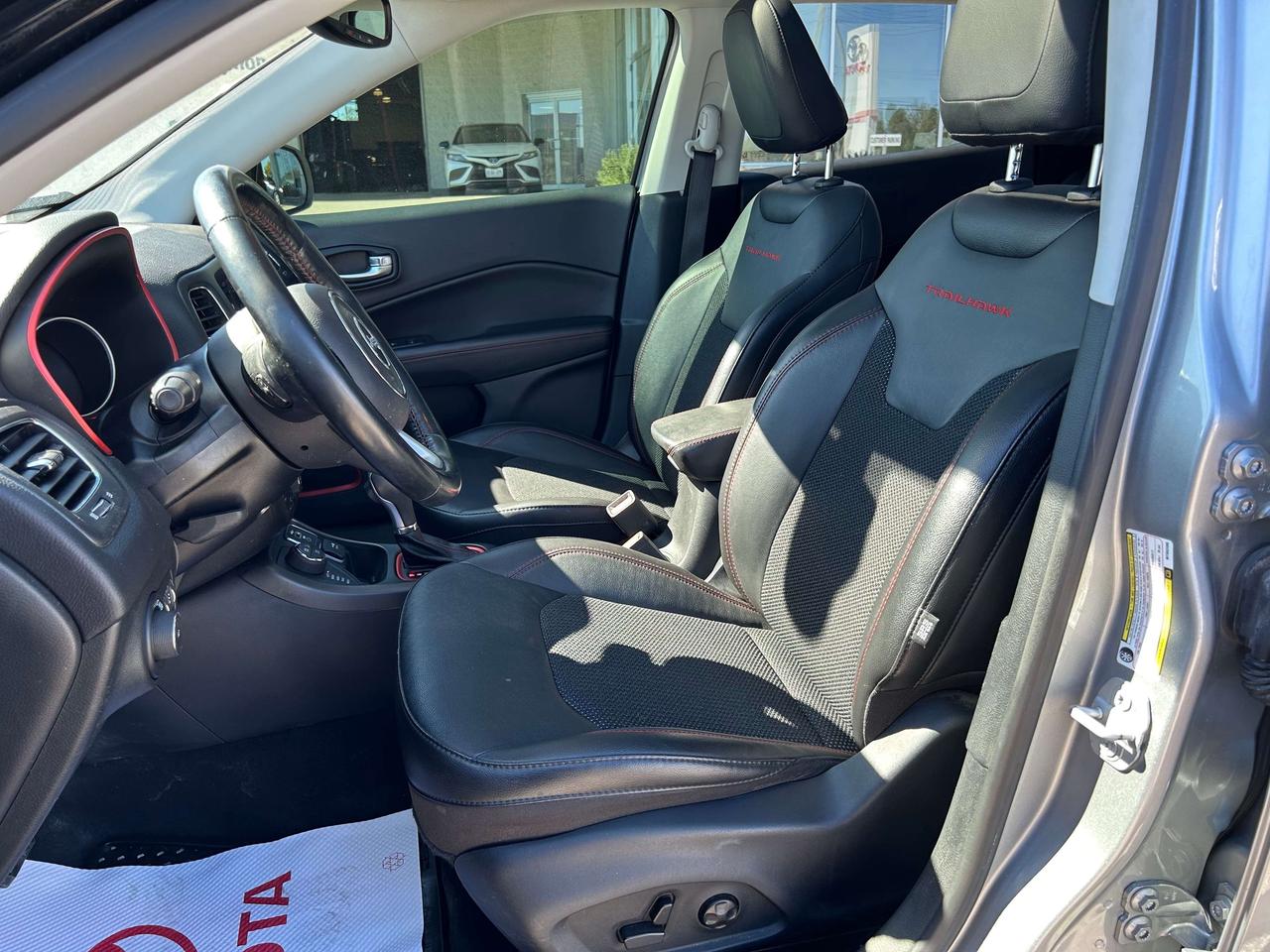 2021 Jeep Compass Trailhawk   No Reported Accidents Photo