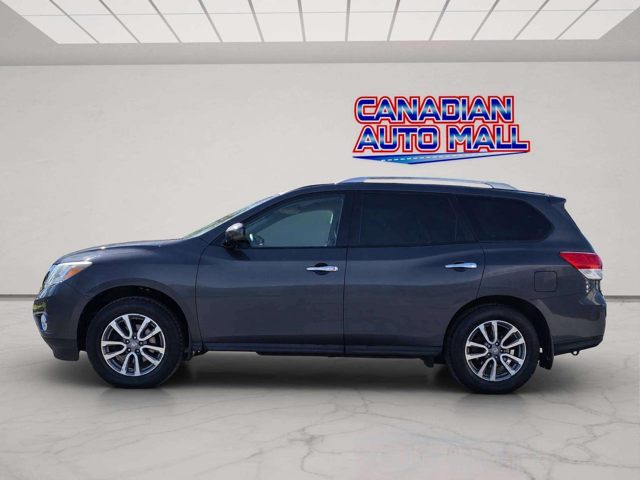 2014 Nissan Pathfinder SV AWD, HTD. SEATS, A/C, BT, CAMERA, JUST 76K! Photo3