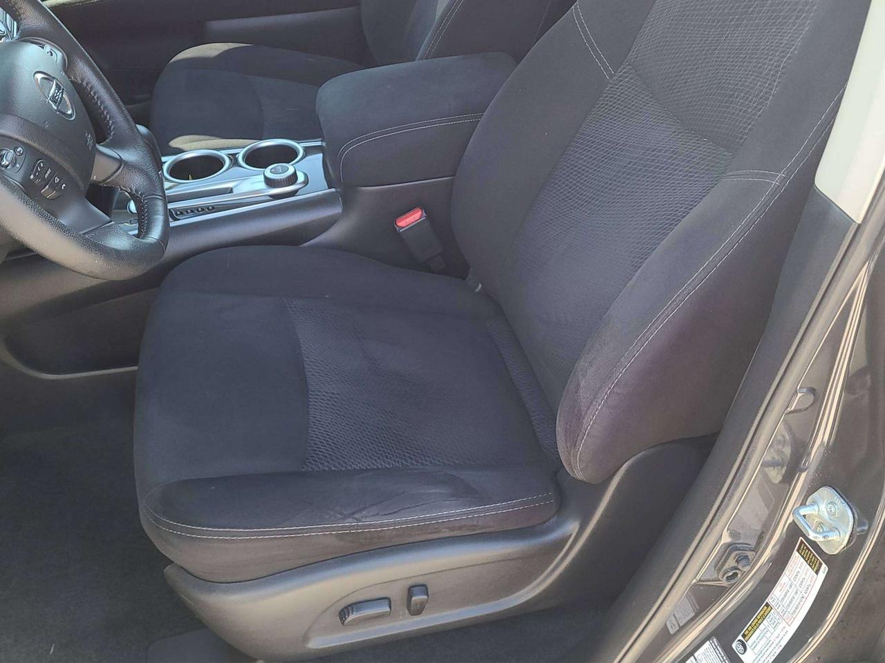 2014 Nissan Pathfinder SV AWD, HTD. SEATS, A/C, BT, CAMERA, JUST 76K! Photo