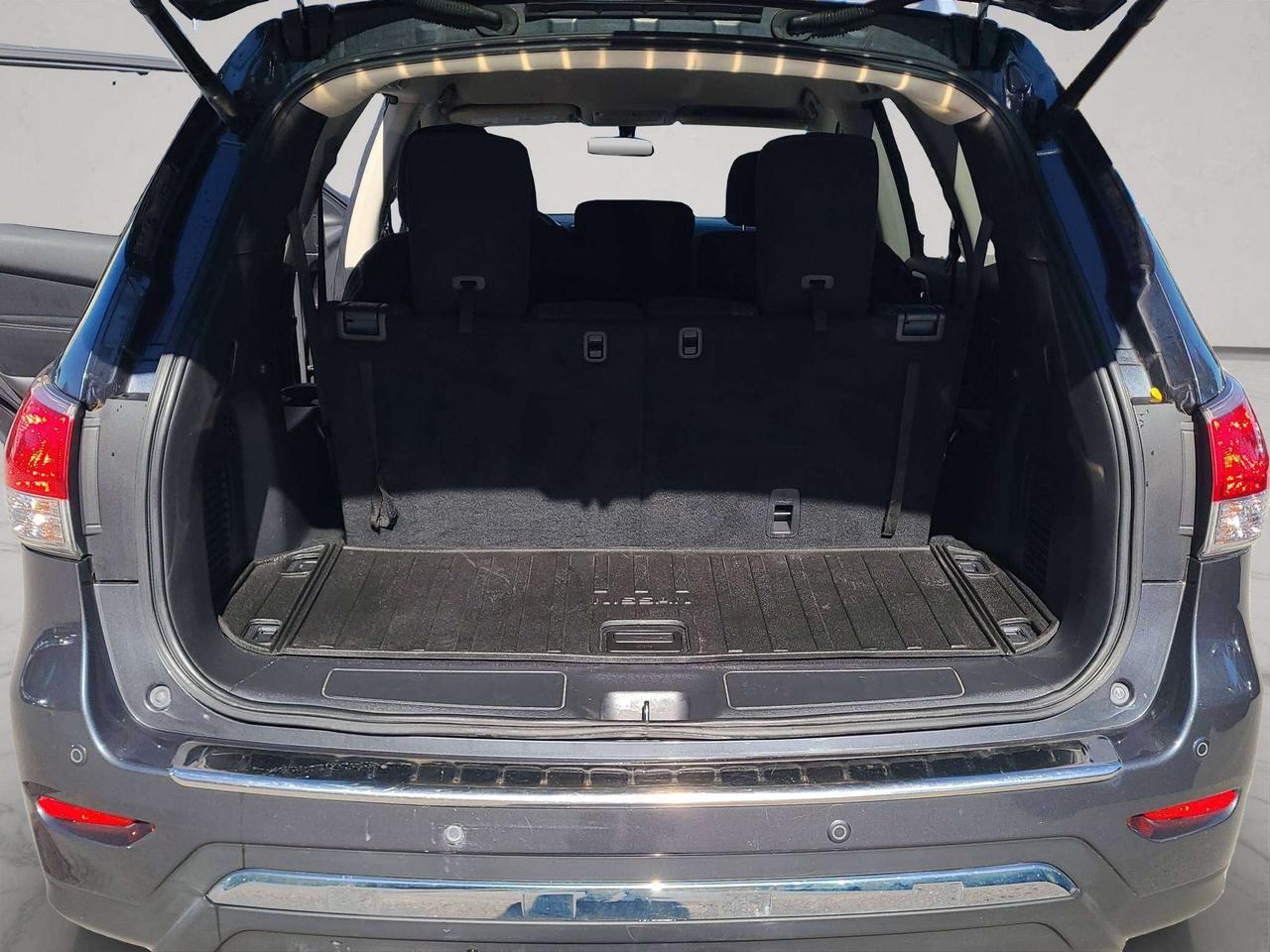 2014 Nissan Pathfinder SV AWD, HTD. SEATS, A/C, BT, CAMERA, JUST 76K! Photo