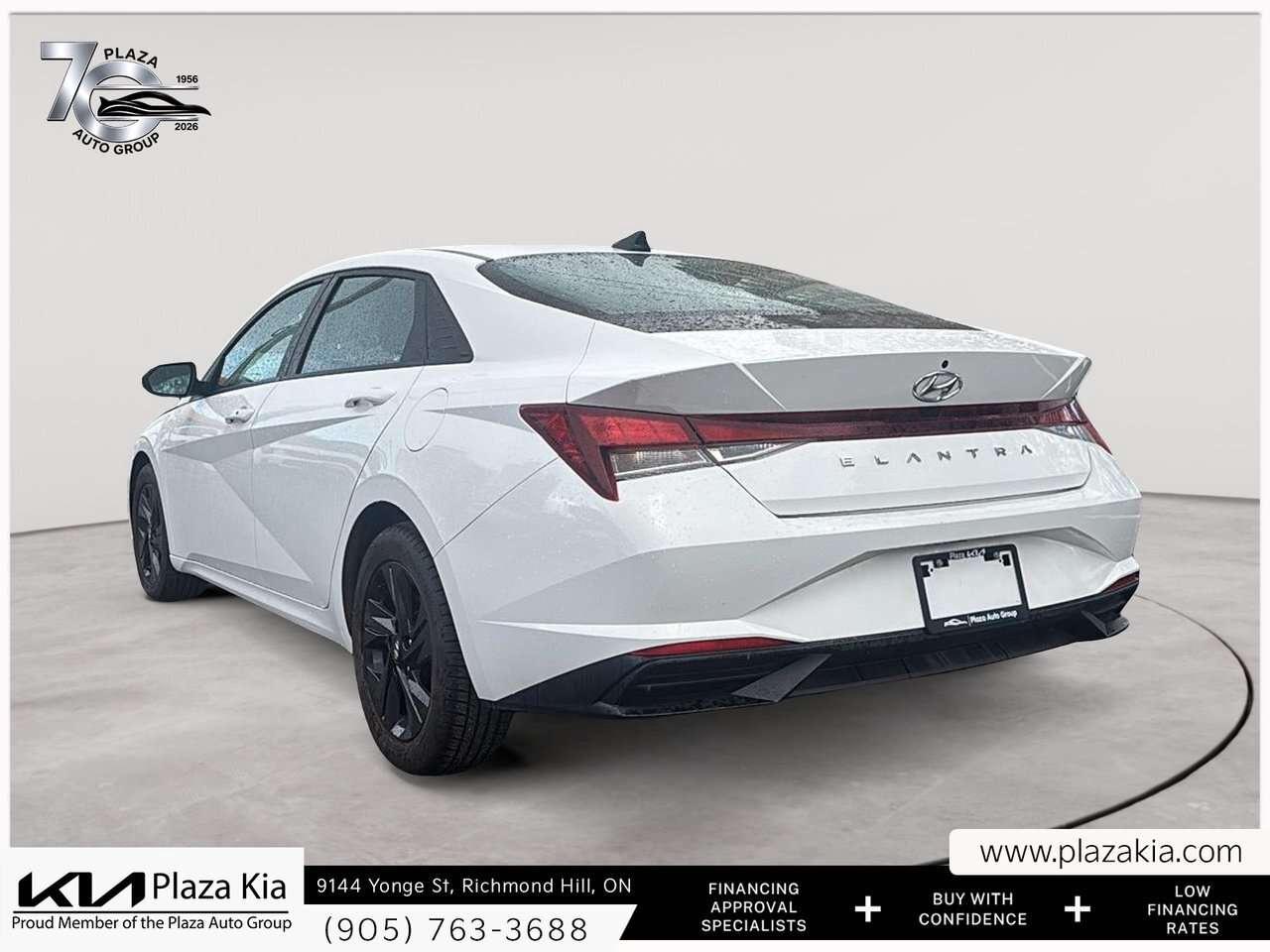 2023 Hyundai Elantra Preferred IVT Photo