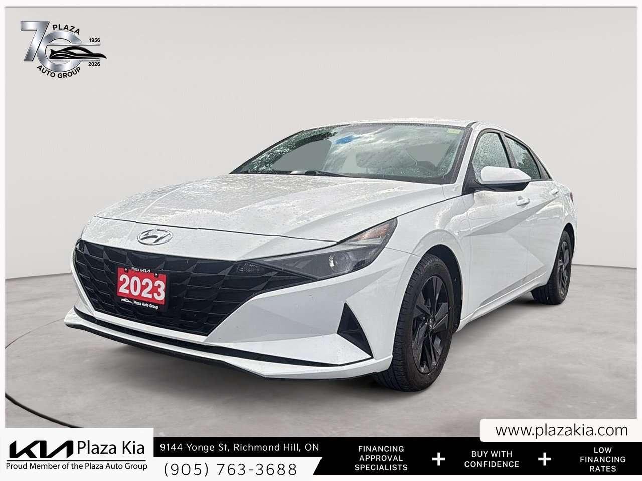 2023 Hyundai Elantra Preferred IVT Photo0