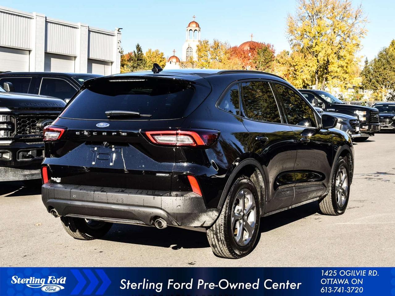 2026 Ford Escape ST-Line Photo4