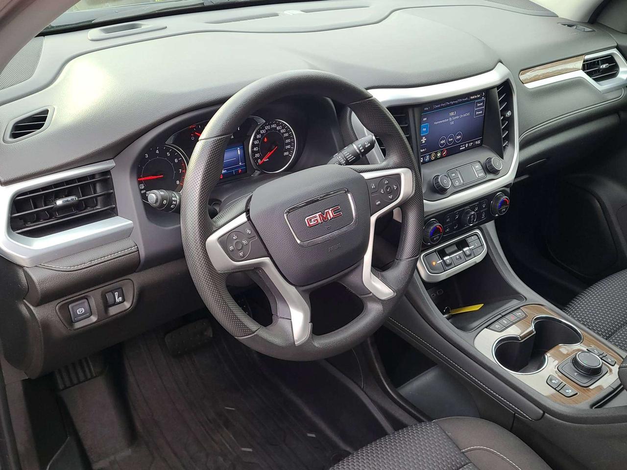 2023 GMC Acadia SLE AWD, HTD. SEATS, APPLE/ANDROID, 77K! Photo