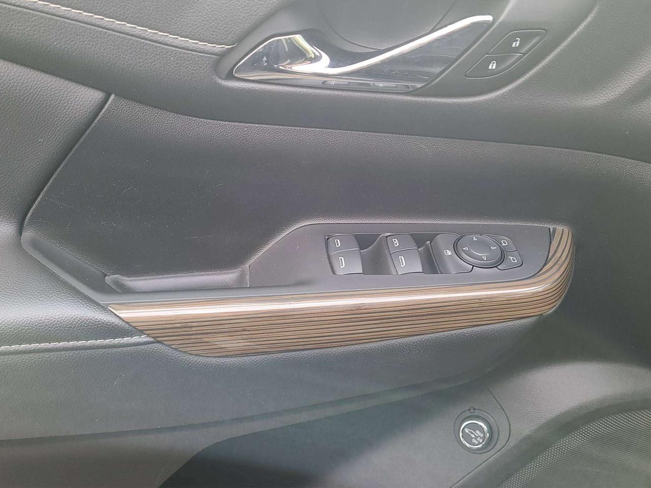 2023 GMC Acadia SLE AWD, HTD. SEATS, APPLE/ANDROID, 77K! Photo