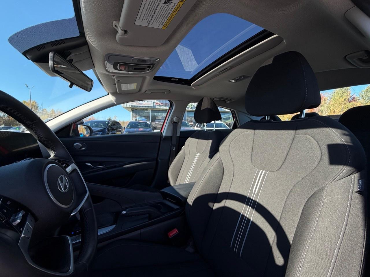 2025 Hyundai Elantra Preferred IVT w/Tech Pkg Photo