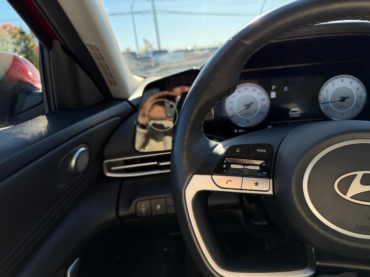 2025 Hyundai Elantra Preferred IVT w/Tech Pkg Photo