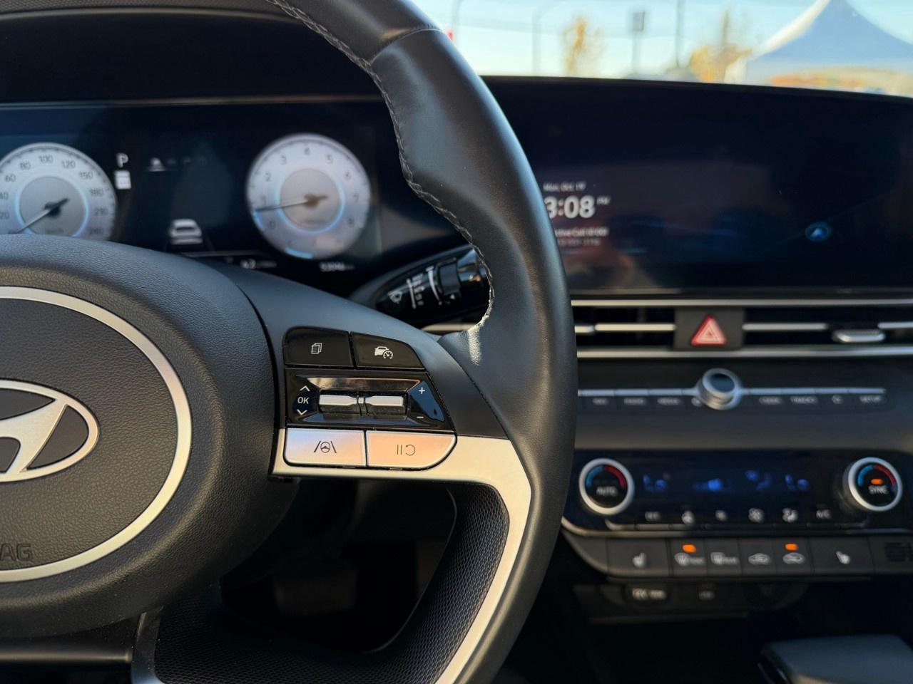 2025 Hyundai Elantra Preferred IVT w/Tech Pkg Photo