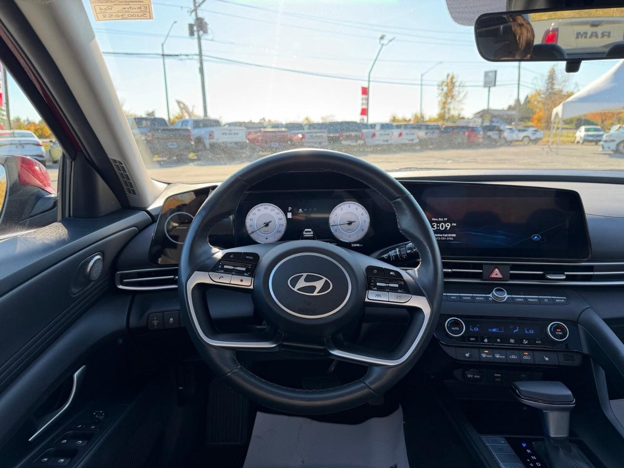 2025 Hyundai Elantra Preferred IVT w/Tech Pkg Photo