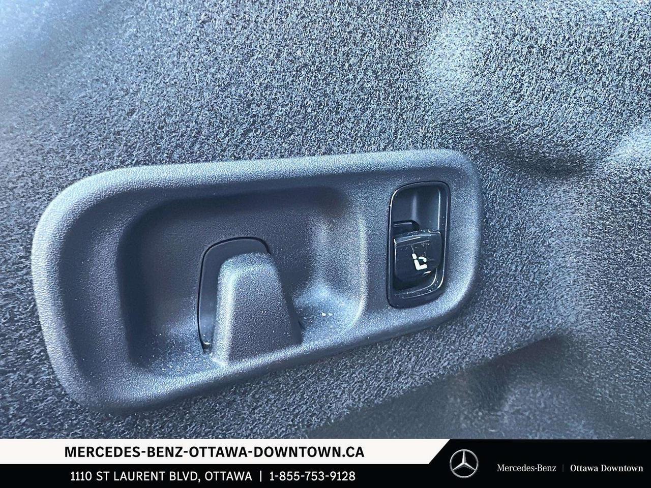 2023 Mercedes-Benz Others 4MATIC Sedan Photo