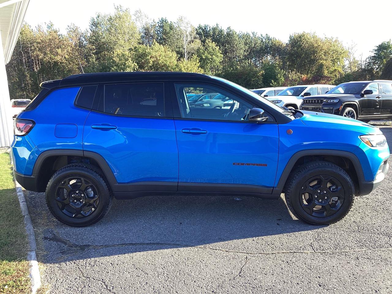 2023 Jeep Compass Trailhawk Elite Photo