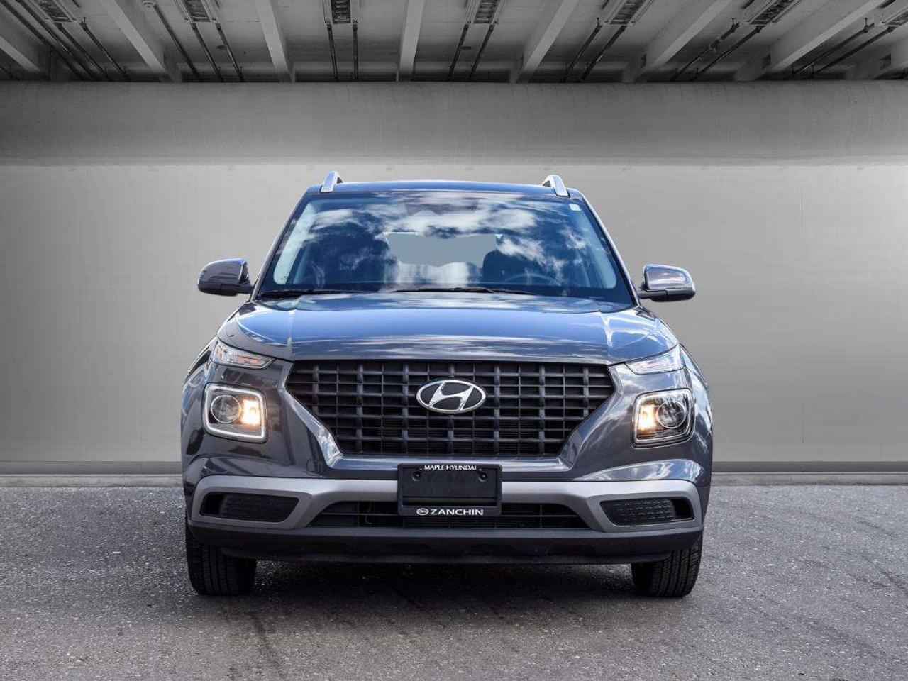 2023 Hyundai Venue PREFERRED   1owner, Full Serv Recs, No Accidents Photo5