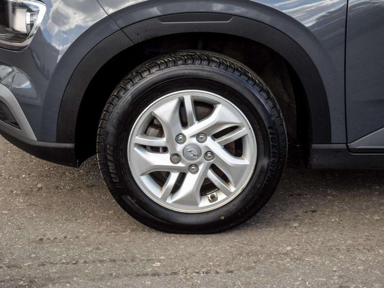 2023 Hyundai Venue PREFERRED   1owner, Full Serv Recs, No Accidents Photo
