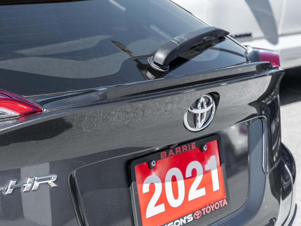 2021 Toyota C-HR LE 4dr Front-Wheel Drive Sport Utility Photo