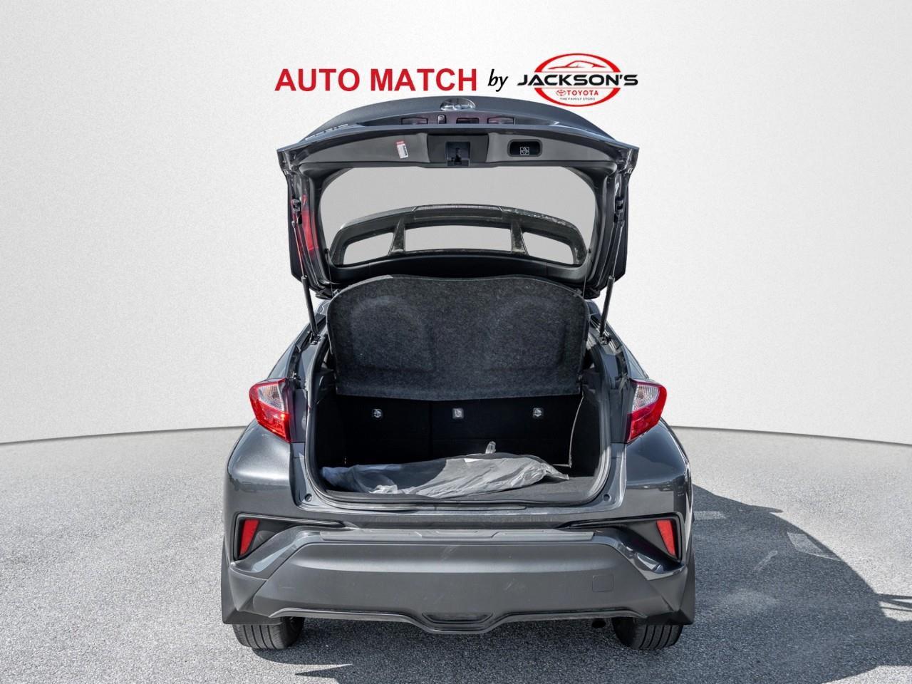 2021 Toyota C-HR LE 4dr Front-Wheel Drive Sport Utility Photo