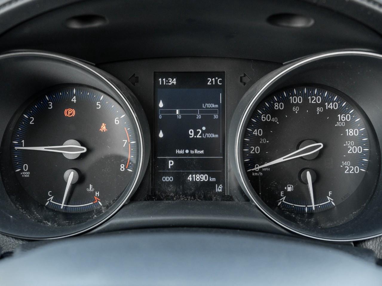 2021 Toyota C-HR LE 4dr Front-Wheel Drive Sport Utility Photo