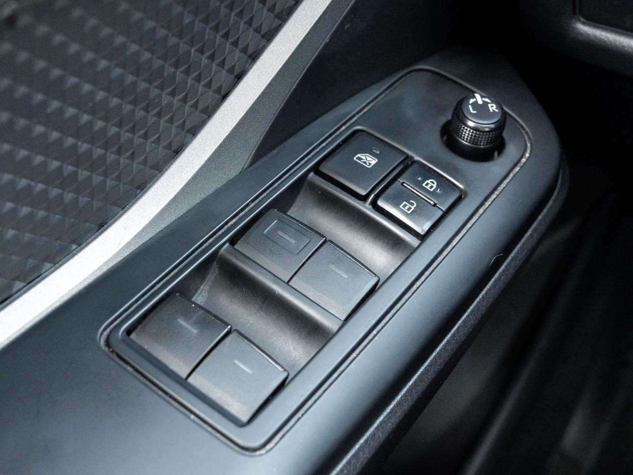 2021 Toyota C-HR LE 4dr Front-Wheel Drive Sport Utility Photo