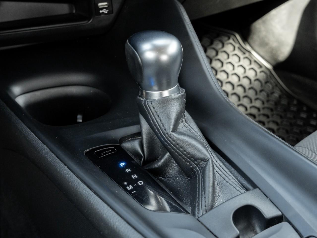 2021 Toyota C-HR LE 4dr Front-Wheel Drive Sport Utility Photo
