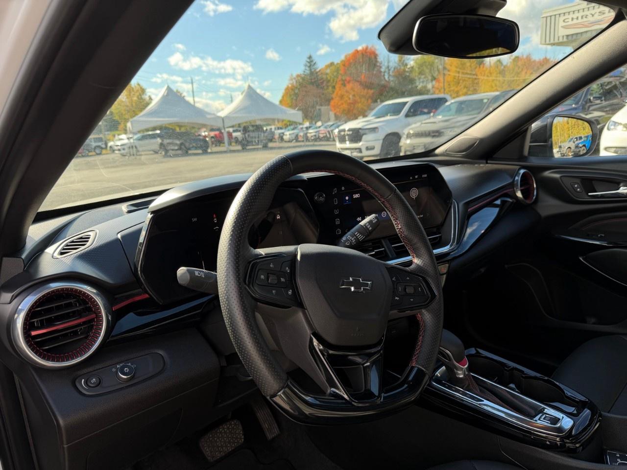 2025 Chevrolet Trax FWD 4dr 2RS Photo