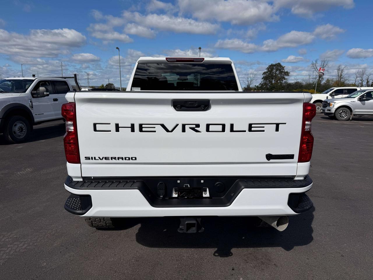 2025 Chevrolet Silverado 3500 LT Photo