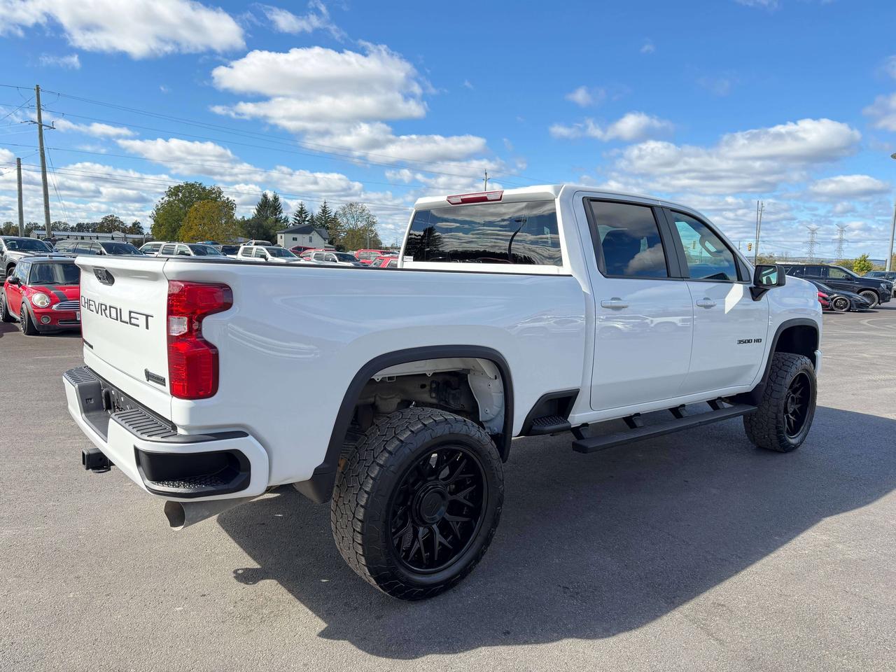 2025 Chevrolet Silverado 3500 LT Photo