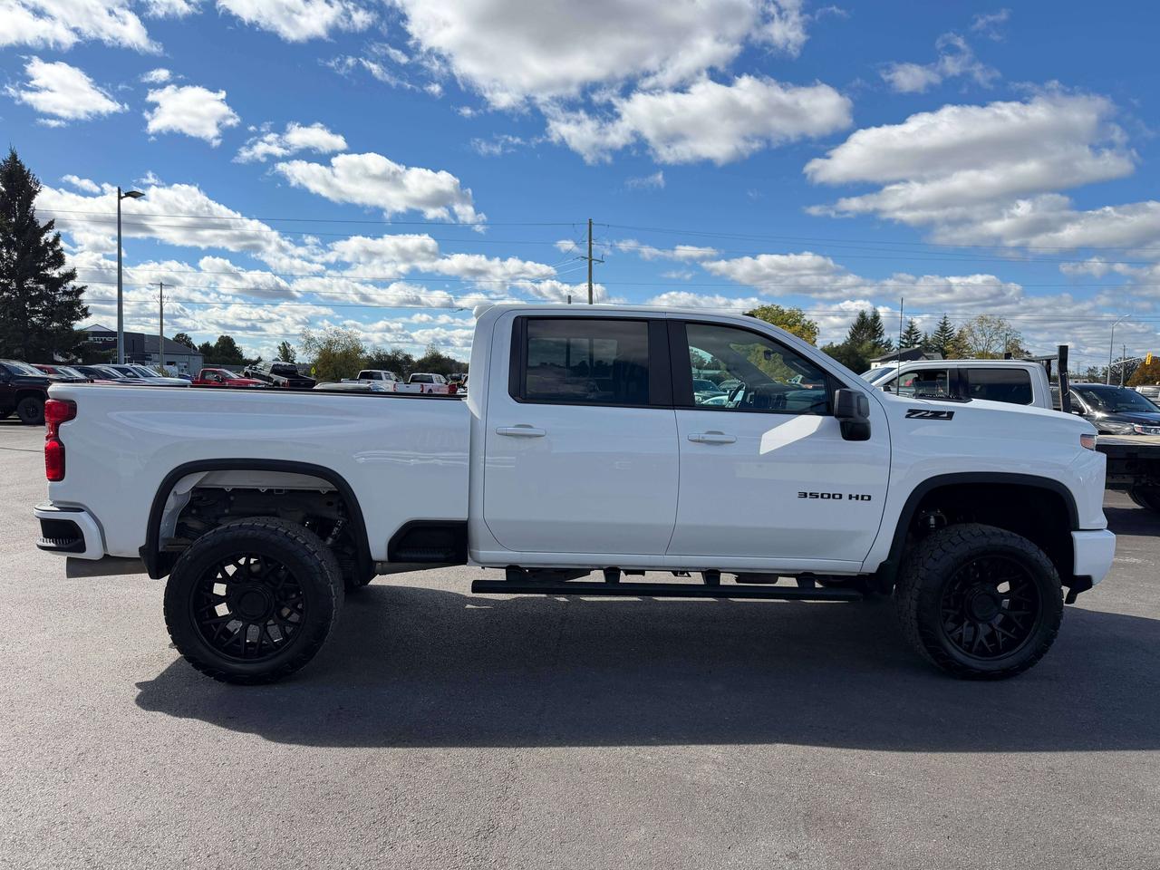 2025 Chevrolet Silverado 3500 LT Photo