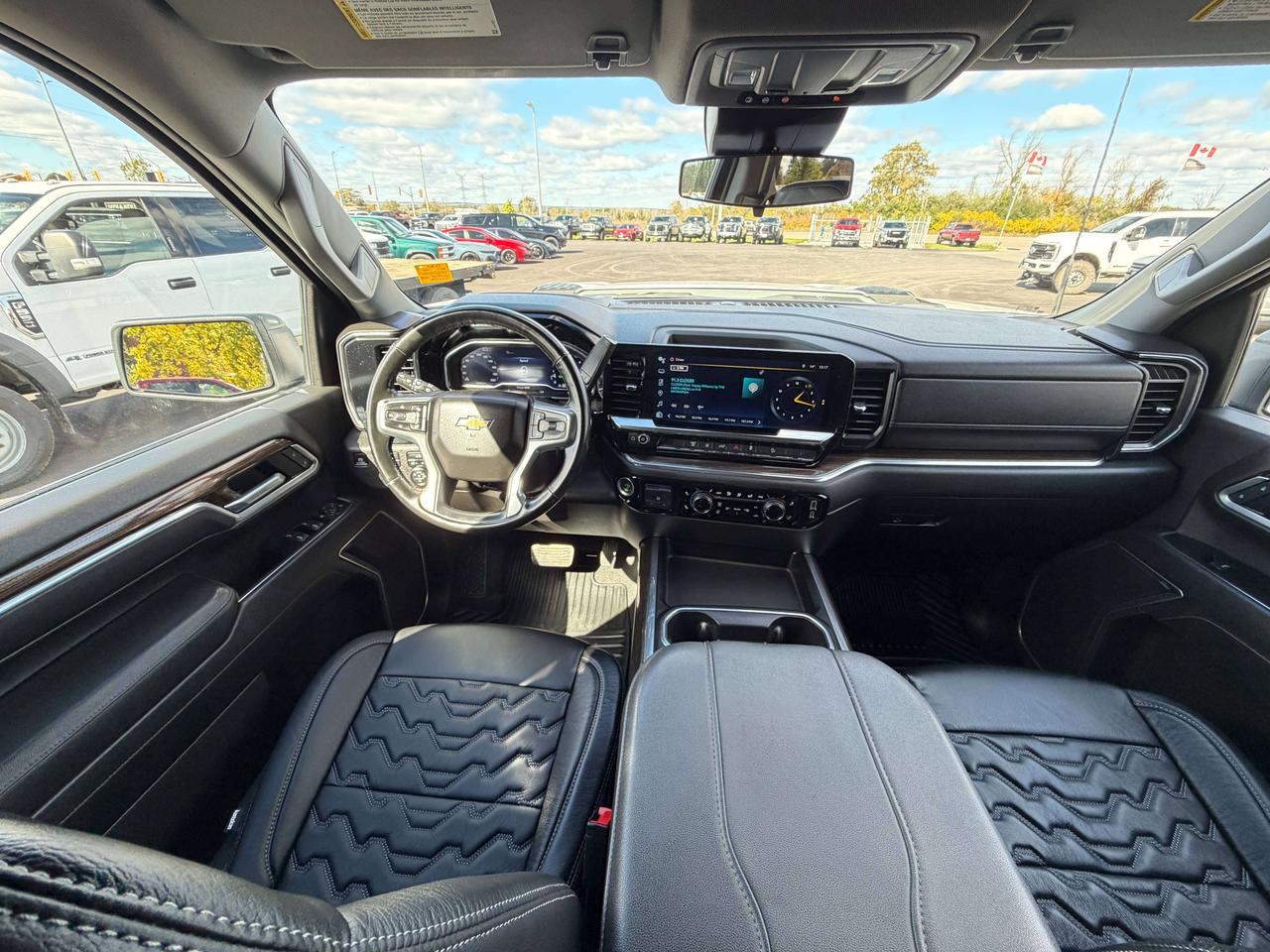 2025 Chevrolet Silverado 3500 LT Photo