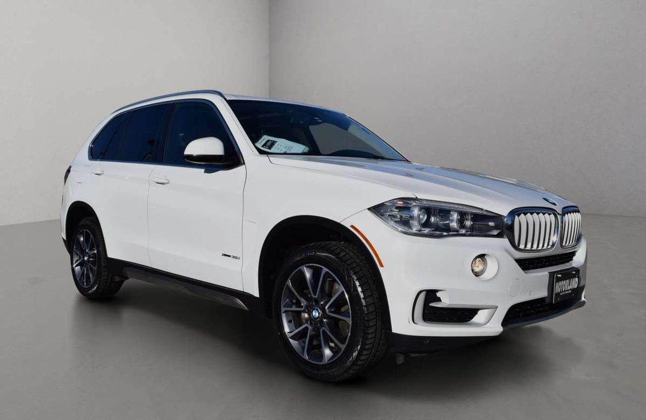 2015 BMW X5 xDrive35i Navi Panoramic Sunroof  HUD Photo