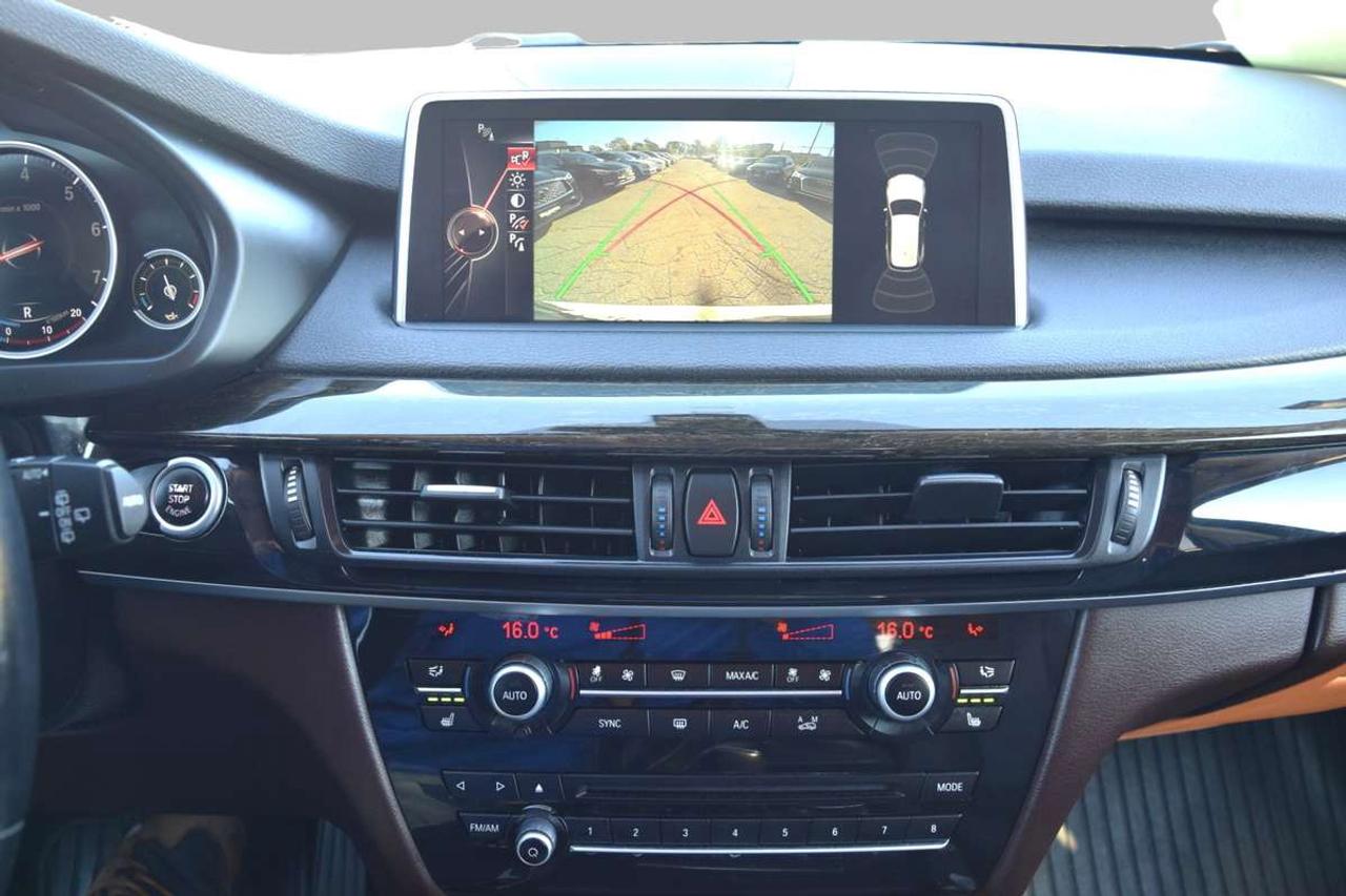 2015 BMW X5 xDrive35i Navi Panoramic Sunroof  HUD Photo