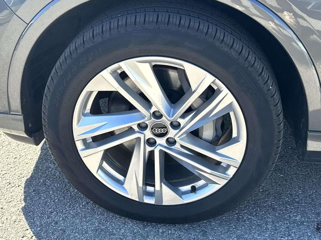 2026 Audi Q7 45 TFSI quattro  Audi Certified Plus Photo