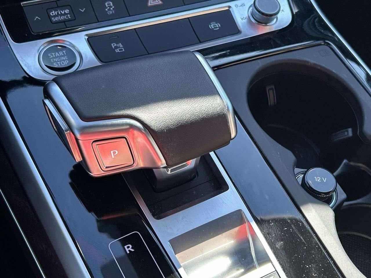 2026 Audi Q7 45 TFSI quattro  Audi Certified Plus Photo