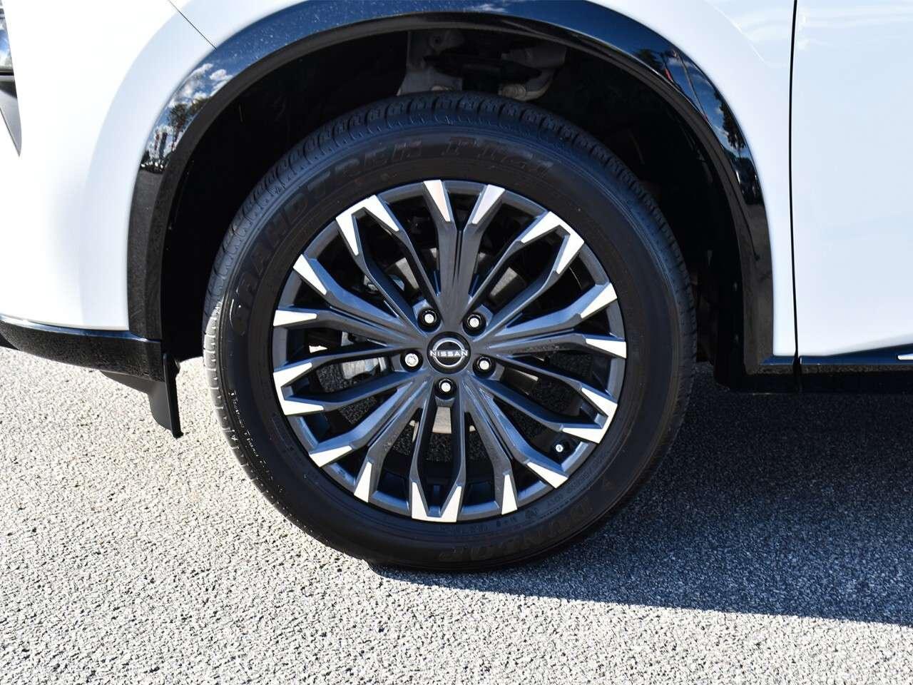 2026 Nissan Rogue Platinum Photo