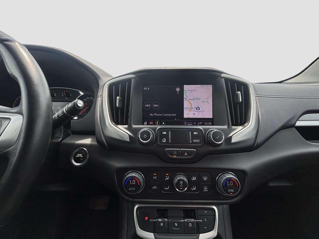 2023 GMC Terrain SLT Photo