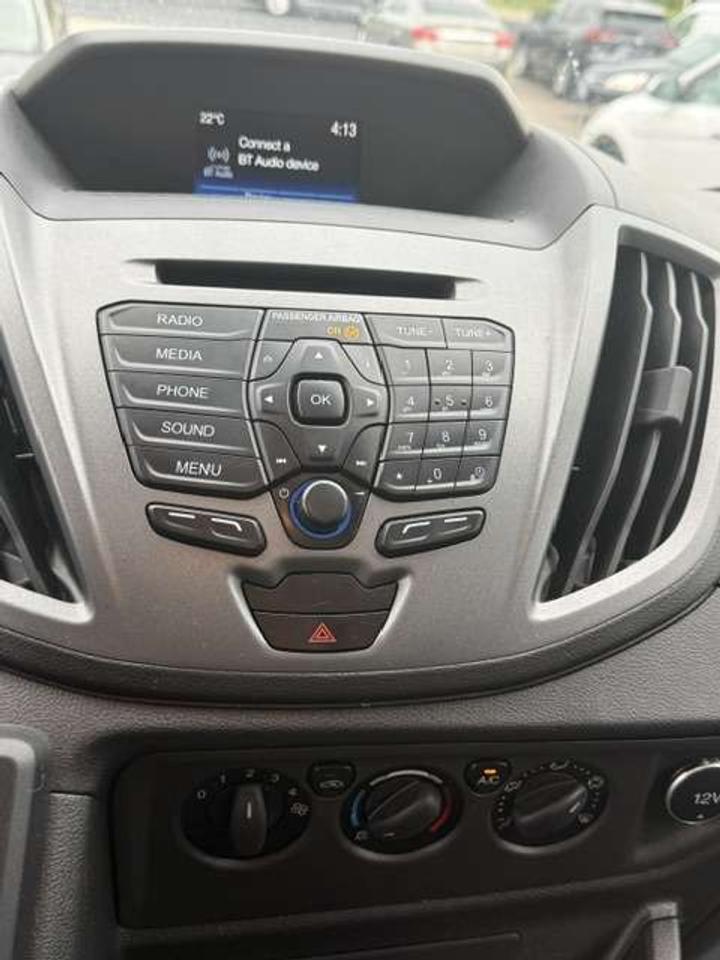 2019 Ford Transit Low roof, Certified, Shelving, divider, Roof rack. Photo