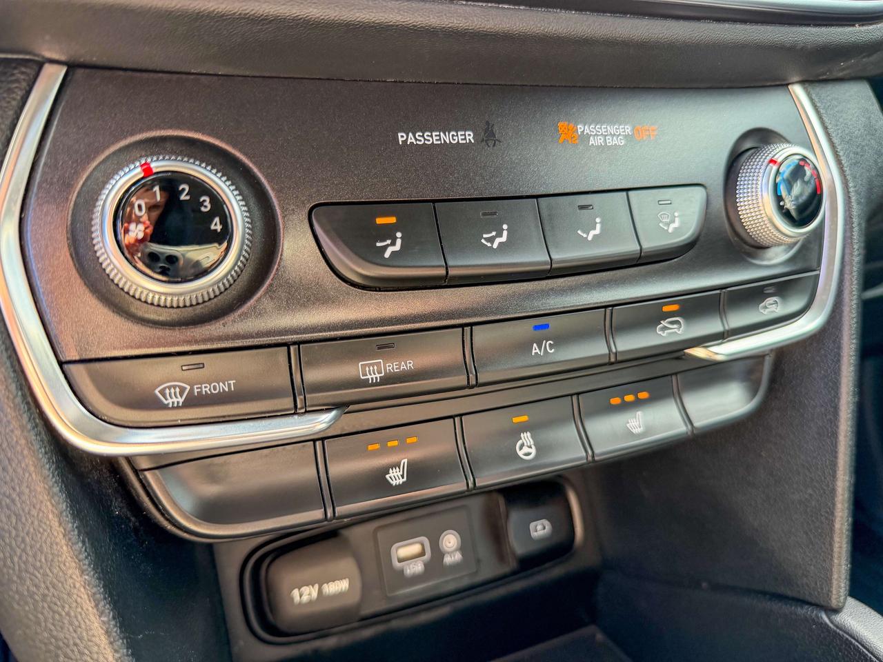 2019 Hyundai Santa Fe ESSENTIAL/1 OWNER/CAMERA/ACC/FULL SERVICE RECORDS Photo