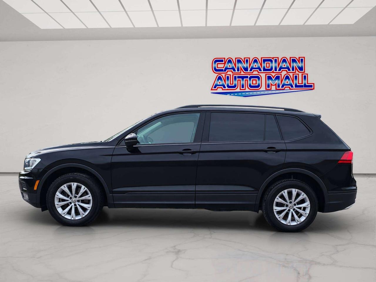 2018 Volkswagen Tiguan 4MOTION AWD, HTD. SEATS, APPLE/ANDROID, 73K! Photo