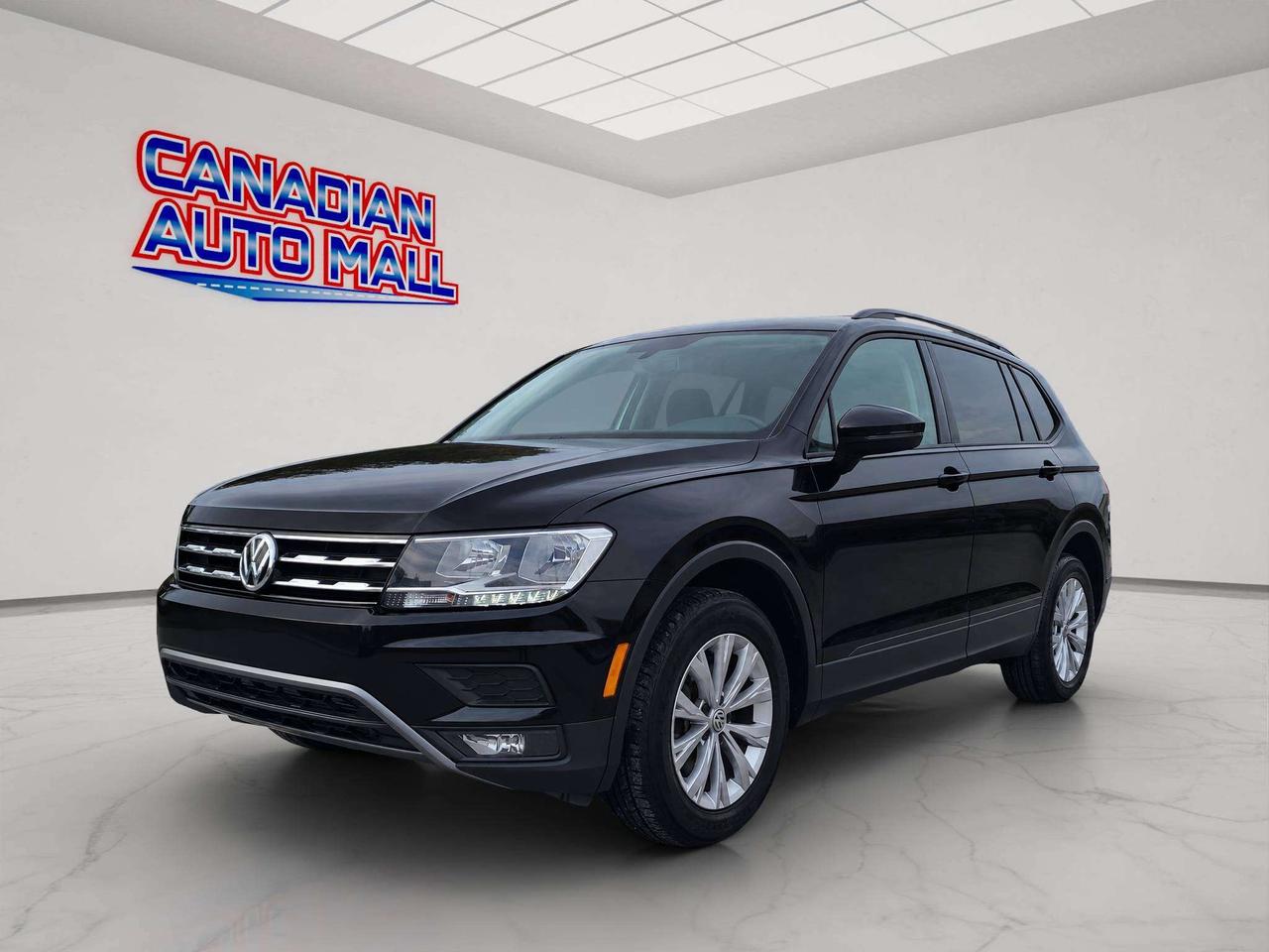 2018 Volkswagen Tiguan 4MOTION AWD, HTD. SEATS, APPLE/ANDROID, 73K! Photo