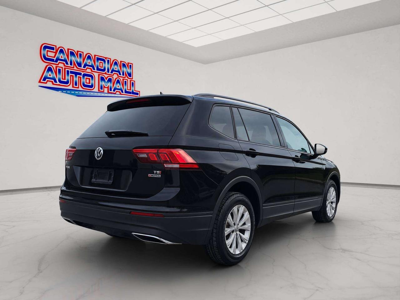 2018 Volkswagen Tiguan 4MOTION AWD, HTD. SEATS, APPLE/ANDROID, 73K! Photo