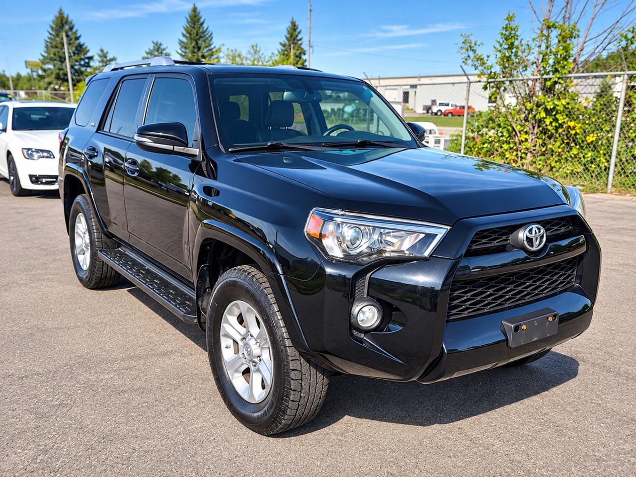 2017 Toyota 4Runner SR5 Photo0