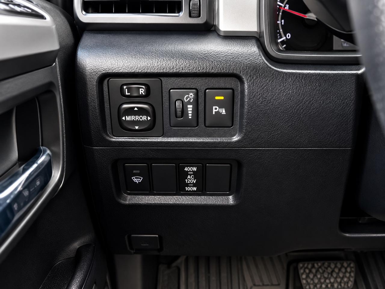 2017 Toyota 4Runner SR5 Photo