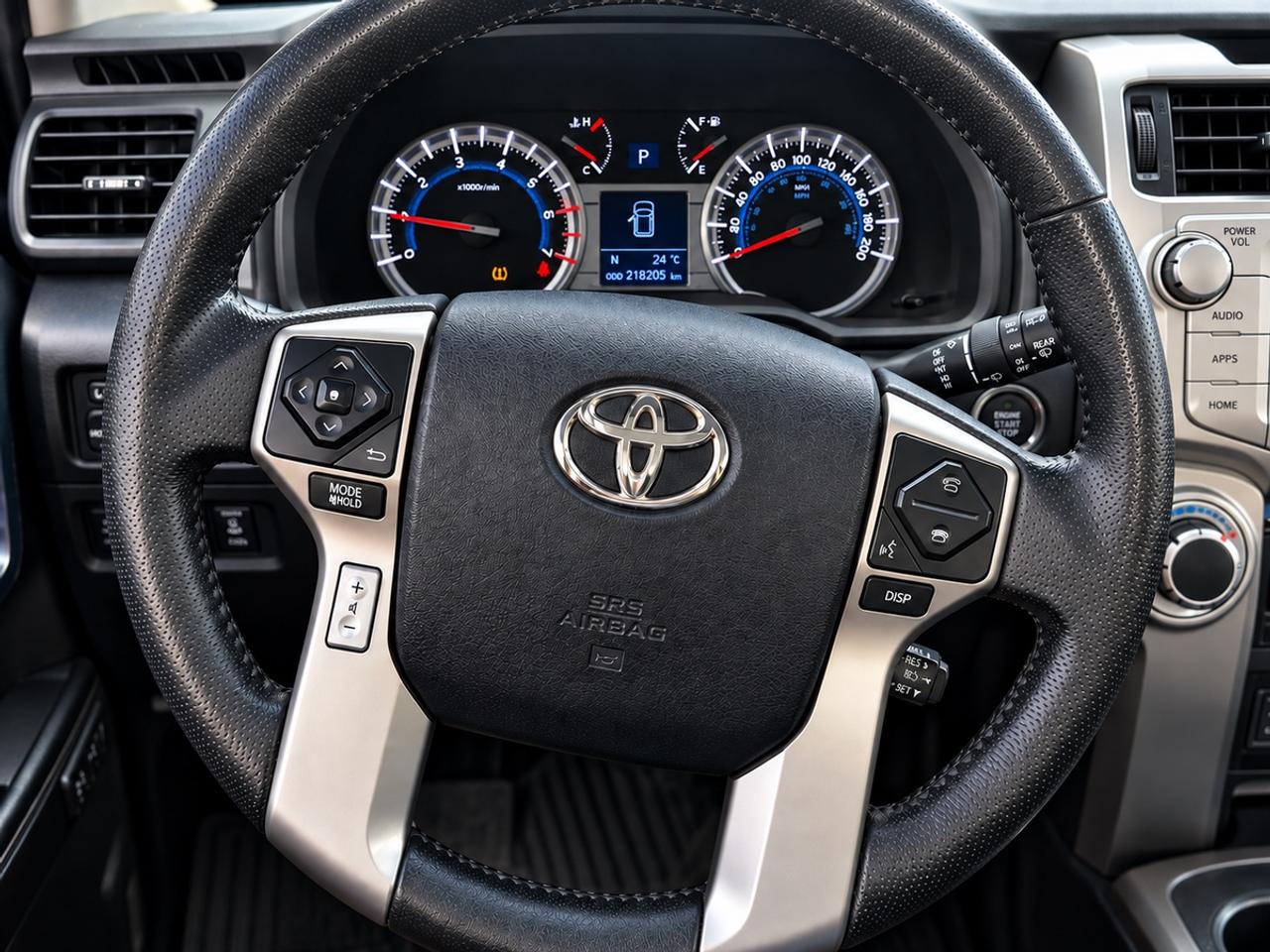 2017 Toyota 4Runner SR5 Photo