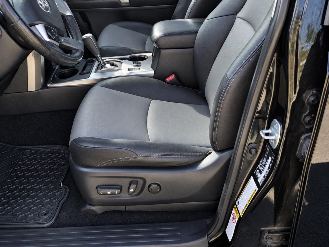2017 Toyota 4Runner SR5 Photo