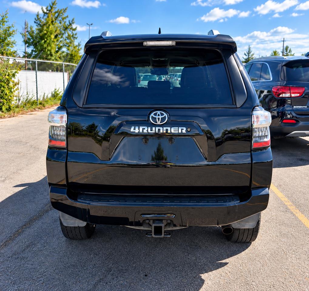 2017 Toyota 4Runner SR5 Photo