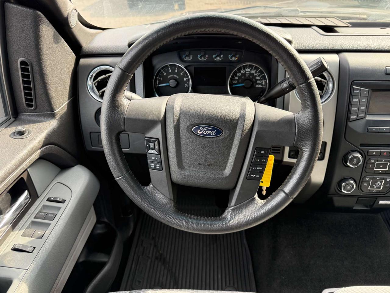 2014 Ford F-150 SuperCrew 145 Lariat *CERTIFIED* Photo